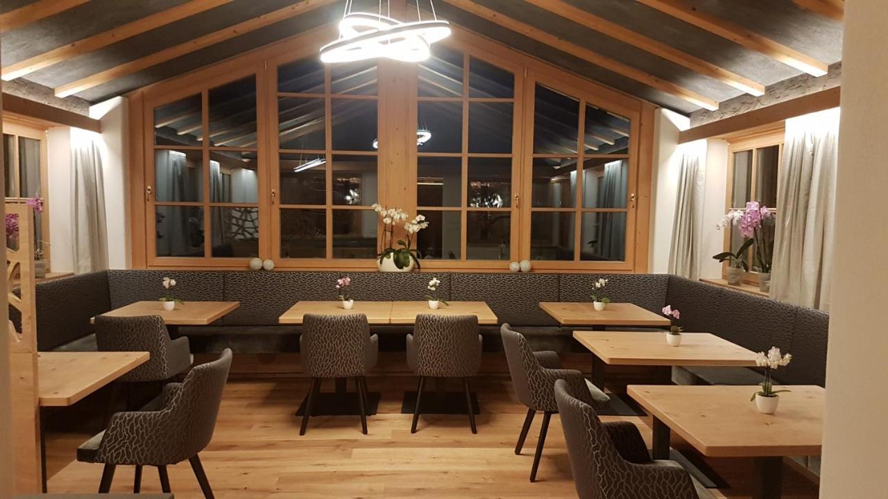 Bed and Breakfast Garni Marianne Malles Venosta Esterno foto