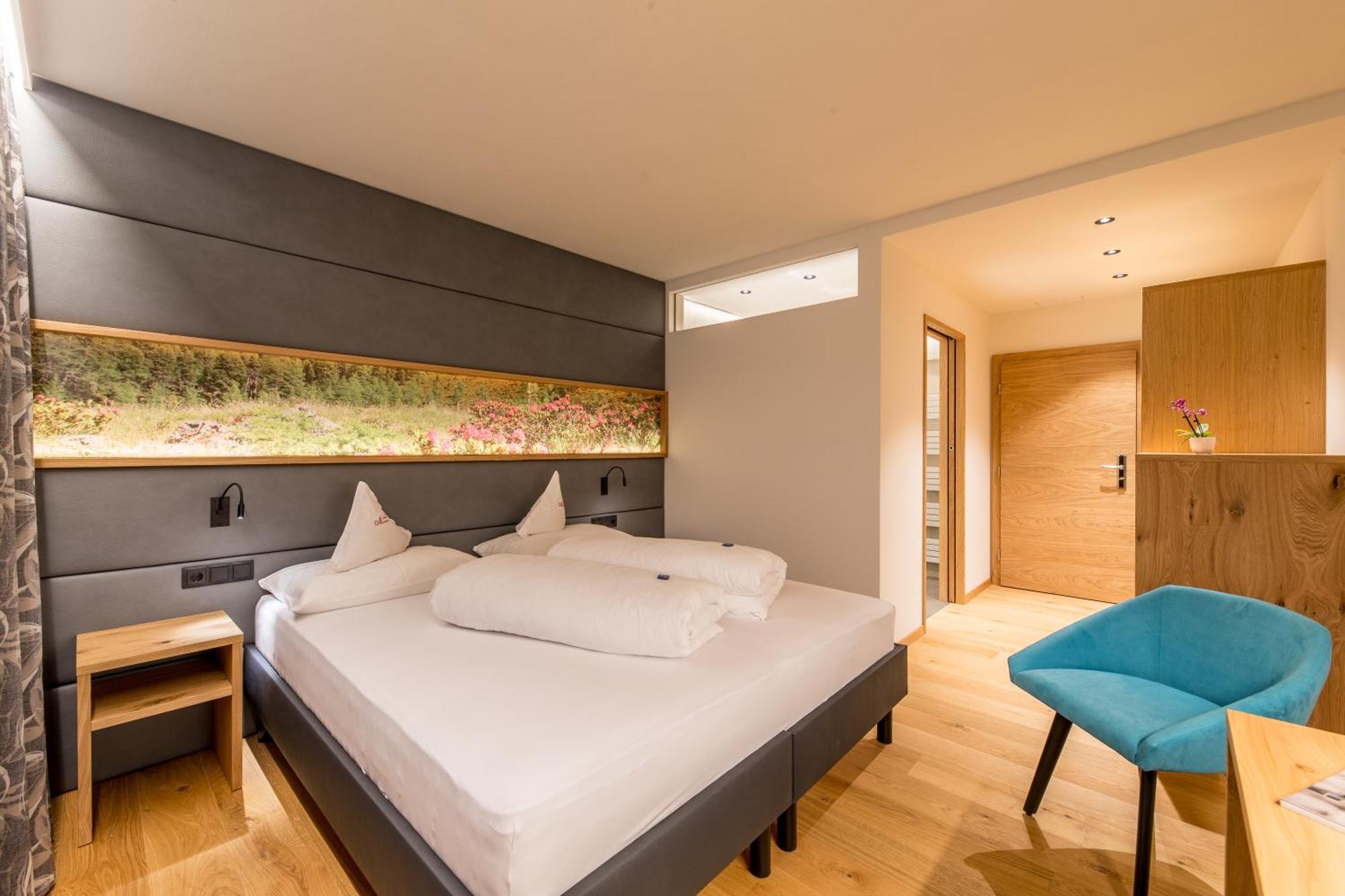 Bed and Breakfast Garni Marianne Malles Venosta Esterno foto