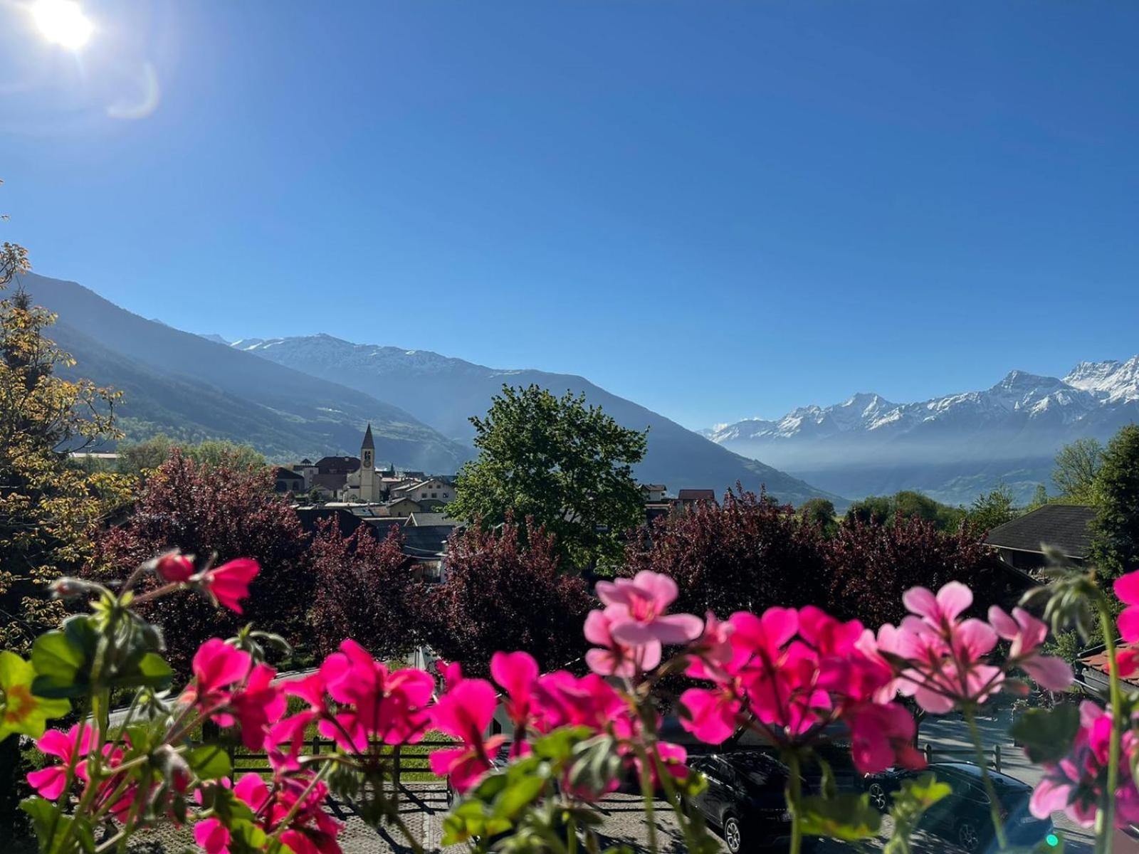 Bed and Breakfast Garni Marianne Malles Venosta Esterno foto