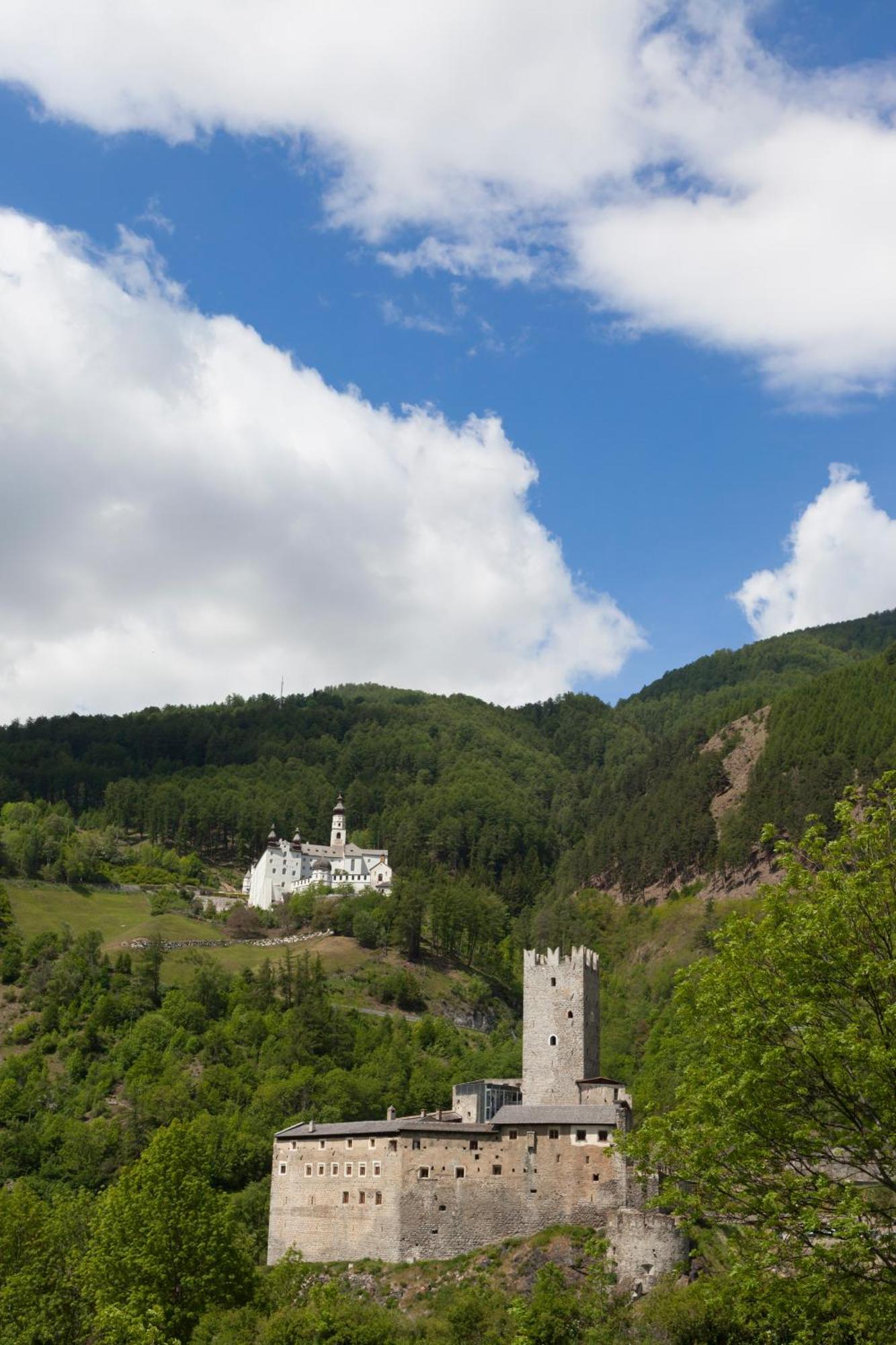Bed and Breakfast Garni Marianne Malles Venosta Esterno foto